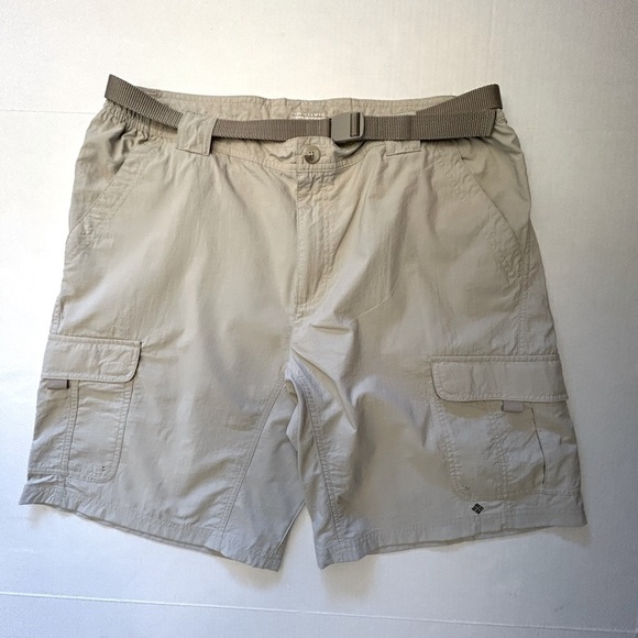 Columbia belted Omni Wick Advanced evaporation unisex tan cargo shorts. Sz-L V3 - Picture 1 of 9
